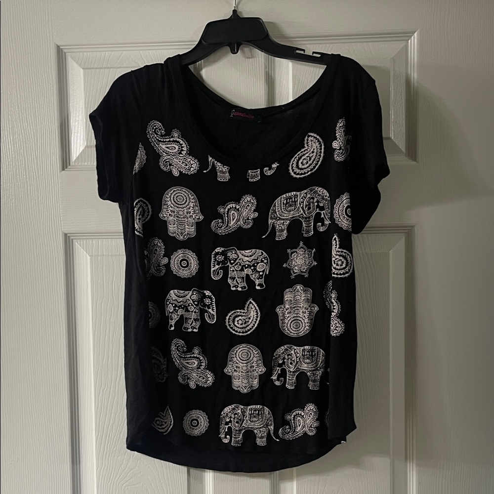 Annabelle Black and White Elephant Print Short Sleeve Top